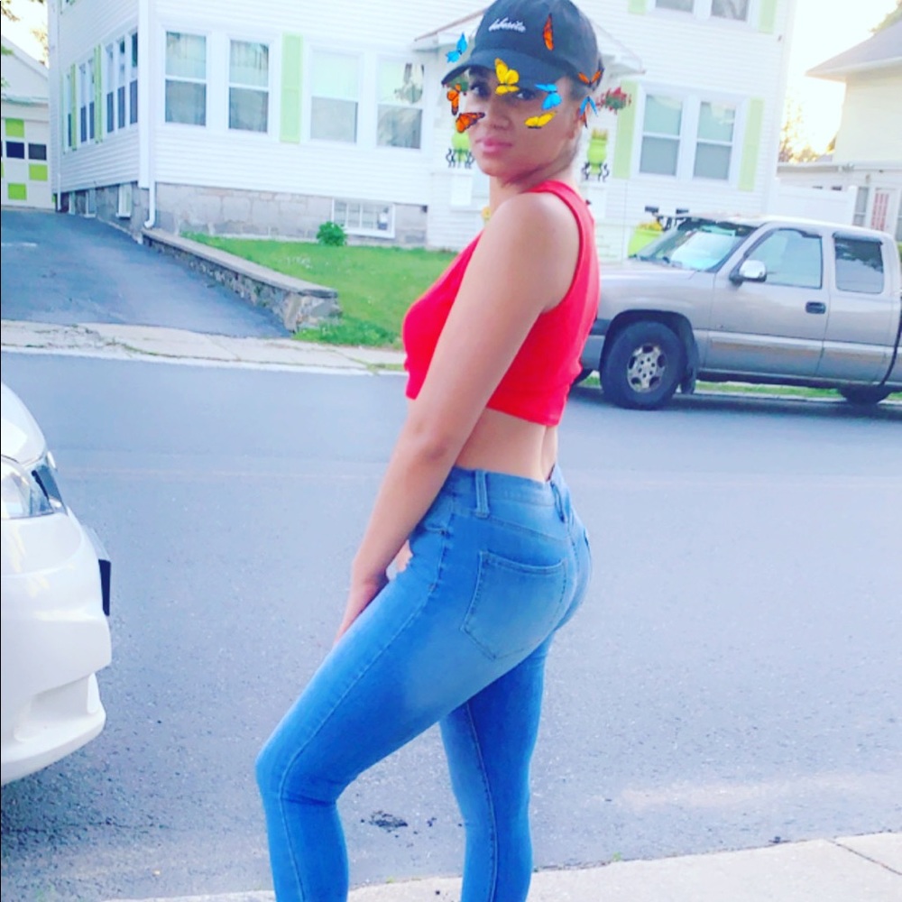 Meet your Posher, Nashali